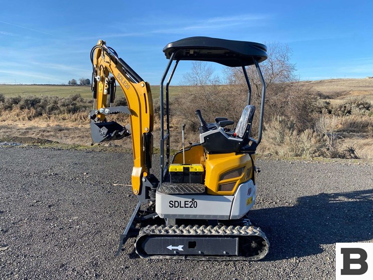 2025-sdlanch-sdle20-mini-excavator-image-2