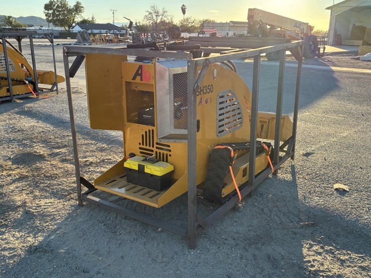 2025-aboss-gh350-skid-steertrack-loader-image-3