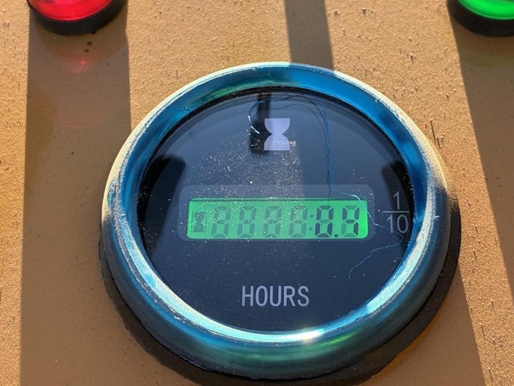 2025-aboss-gh350-skid-steertrack-loader-image-12