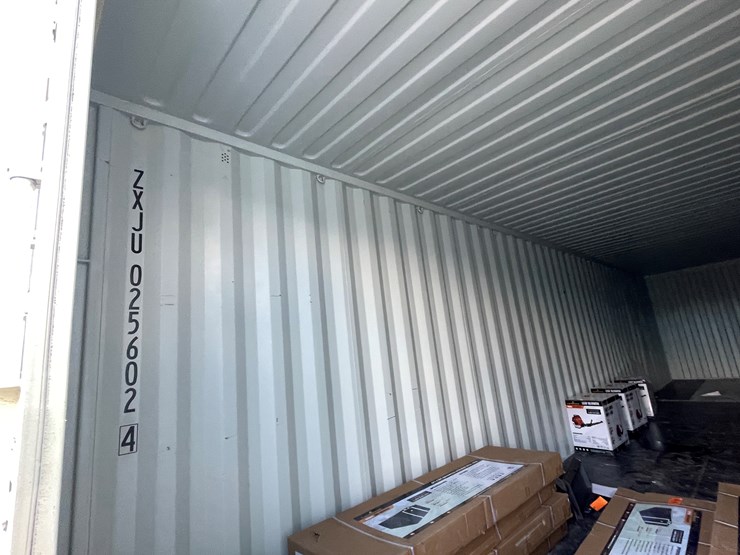#200c-•-40'-container-image-33