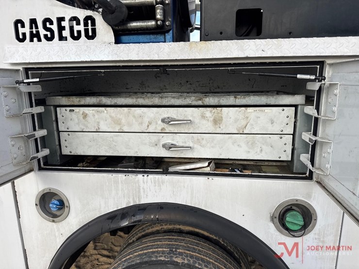 2016-ford-f550-xl-image-10