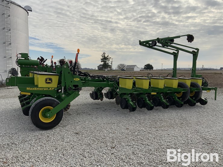 2013-john-deere-1770nt-image-5