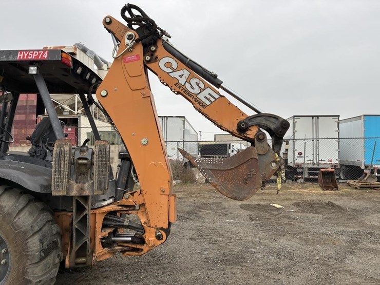 2018-case-580sn-image-11