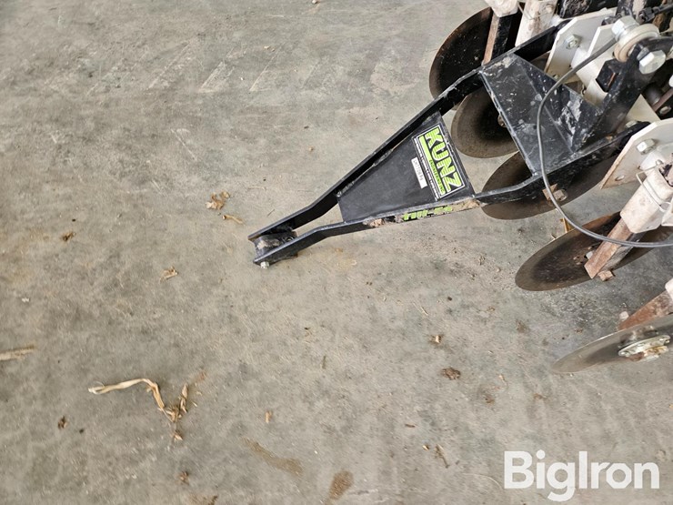 kunz-till-ease-lawn-chisel-plow-image-9