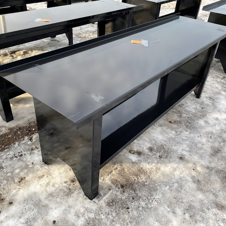 #18067 • Unused KC Workbench (Princeton, MN)