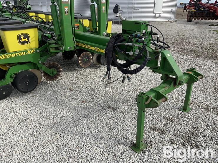 2013-john-deere-1770nt-image-10