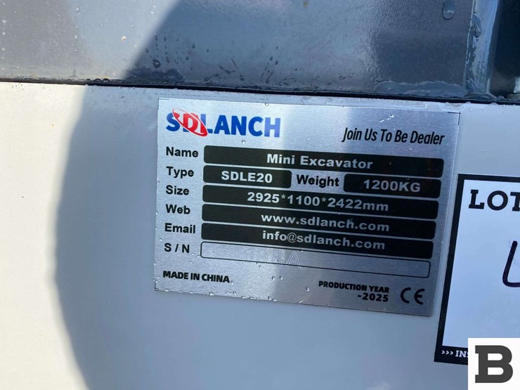 2025-sdlanch-sdle20-mini-excavator-image-18