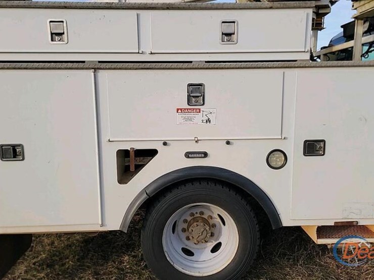 2018-ford-f550-image-9