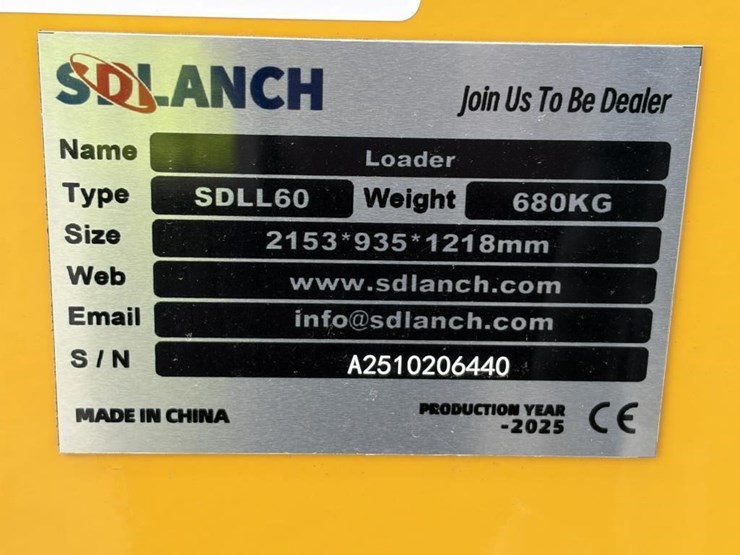 2025-sdlanch-sdll60-skid-steertrack-loader-image-12