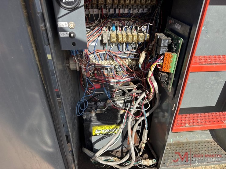 2016-skyjack-sj8841rt-image-15