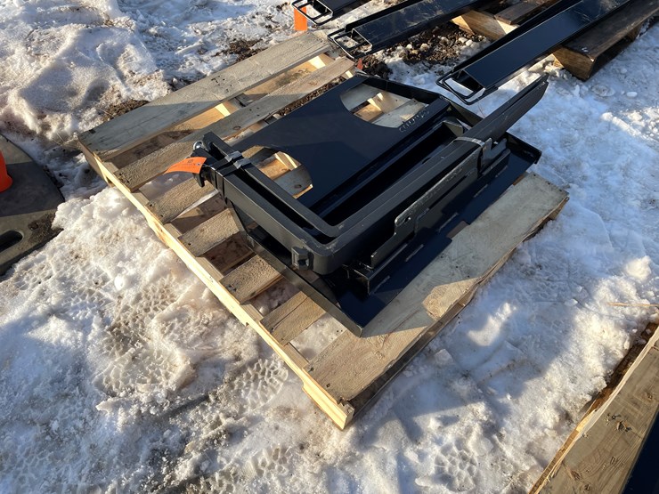 #18033-•-unused-mini-fork-frame-attachment-(princeton,-mn)-image-1