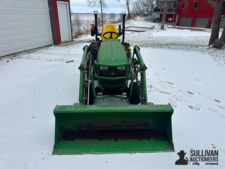 2016-john-deere-1025r-image-2