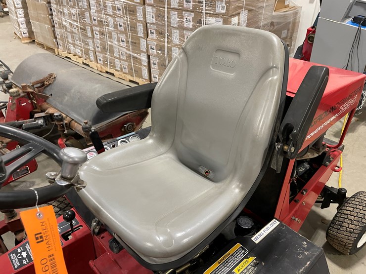 toro-groundsmaster-325d-image-14