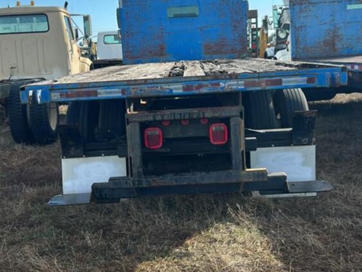 2006-international-durastar-4400-image-3