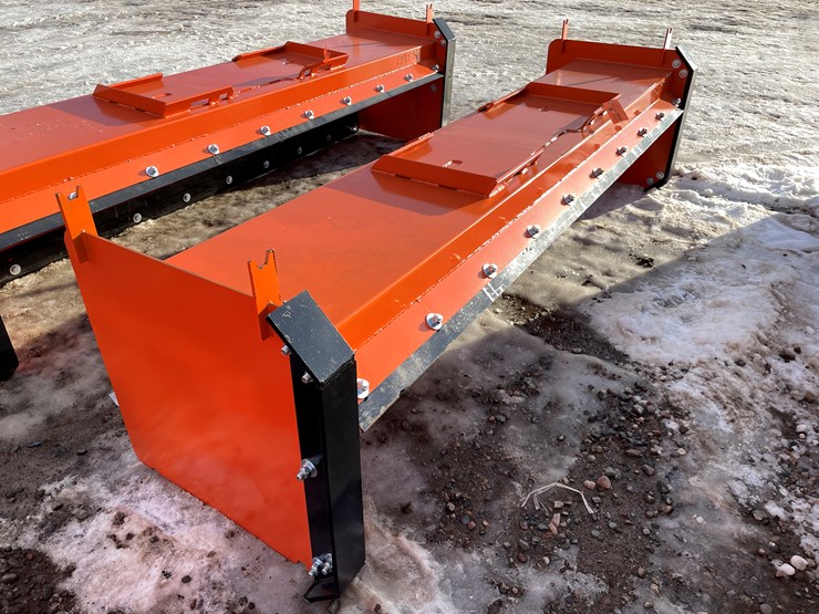 #18002-•-unused-pusher-pull-back-attachment-(princeton,-mn)-image-3