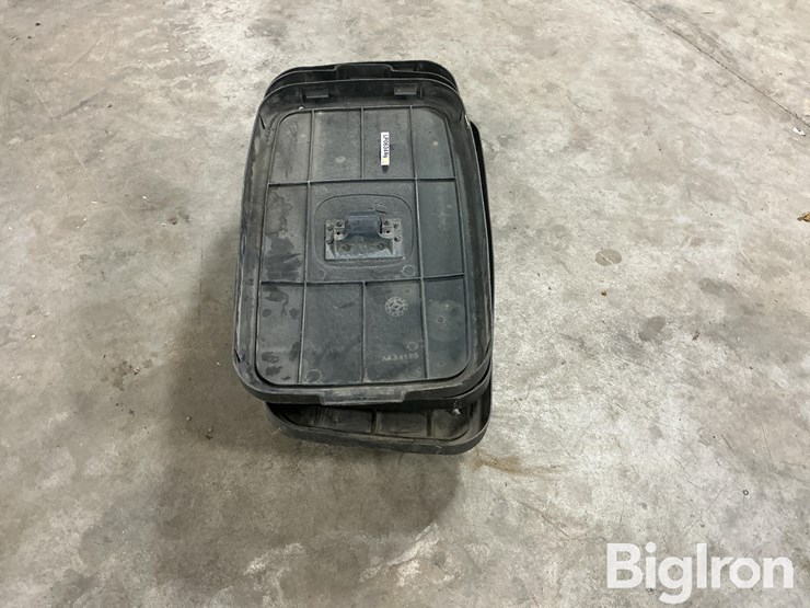 john-deere-16-image-6