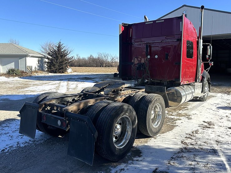 2016-international-prostar-image-4