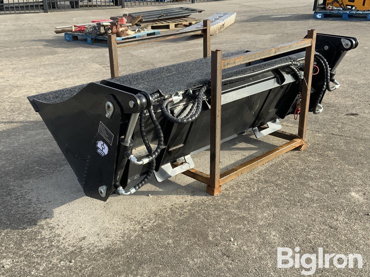 2025-giyi-kh72-4-in-1-skid-steer-bucket-image-7