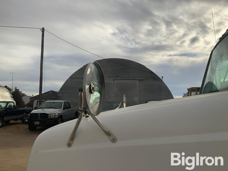 1999-freightliner-fl112-image-14