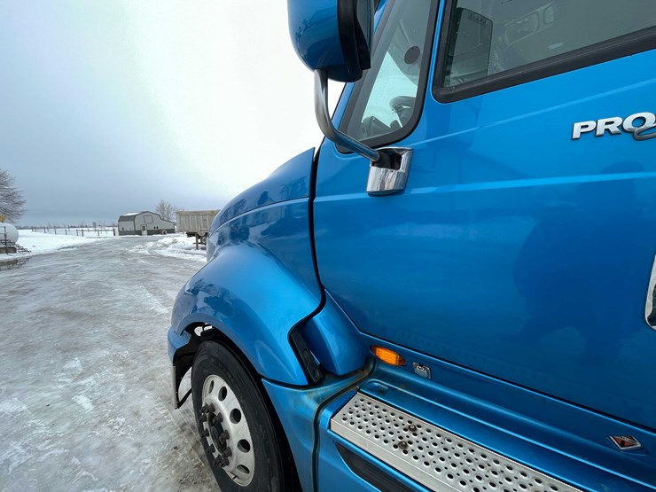 2014-international-prostar-image-58