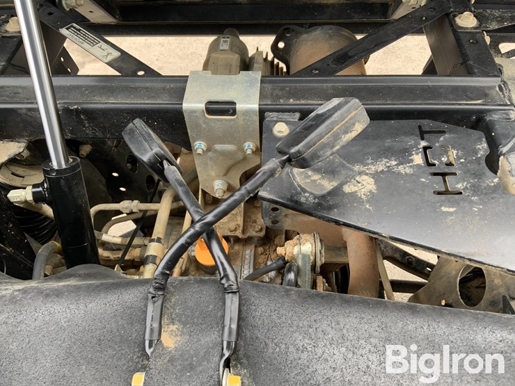 2023-kubota-rtvx1140-image-16