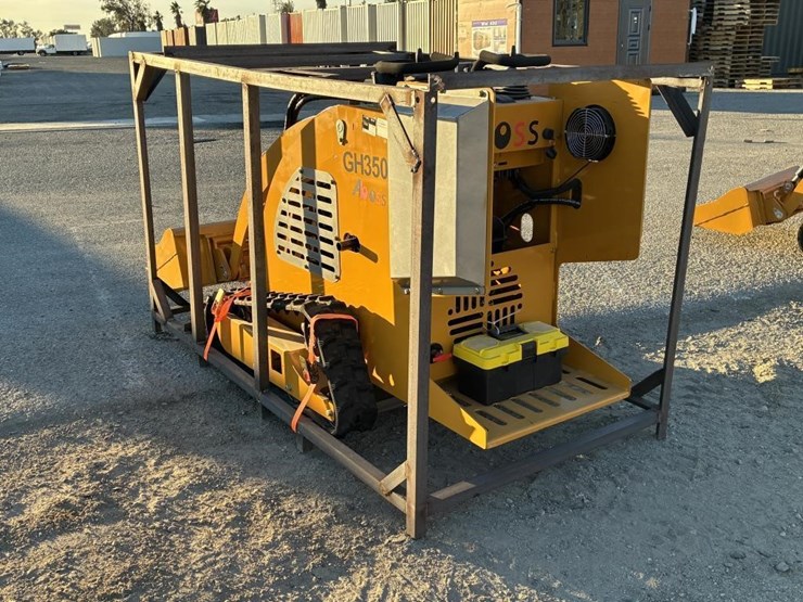 2025-aboss-gh350-skid-steertrack-loader-image-4