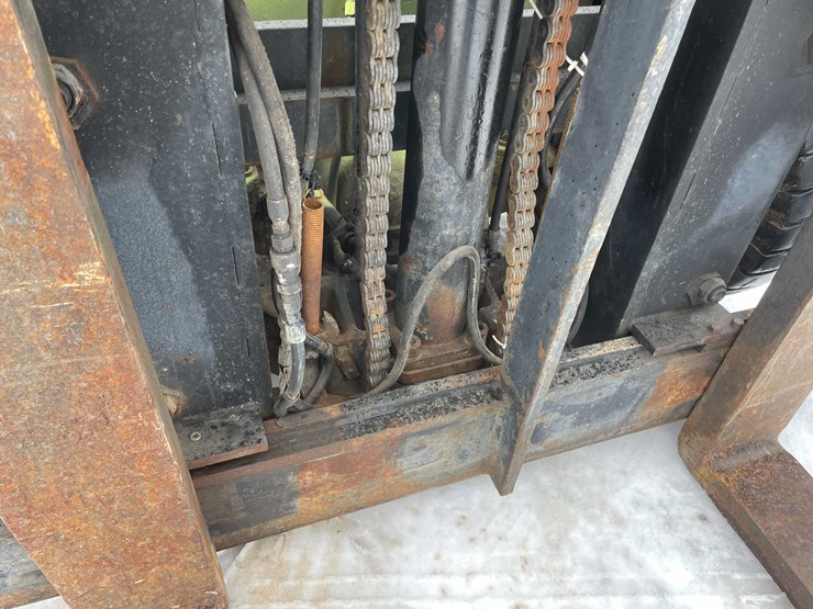 #112-•-clark-lp-forklift-(denmark,-wi)-image-14