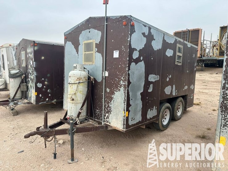 (x)-2000-terry's-trailers-t/a-bp-crewhouse-traile...-image-1