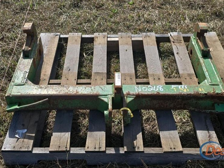 john-deere-quick-attach-image-2