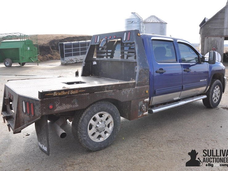 2014-chevrolet-silverado-2500-image-5