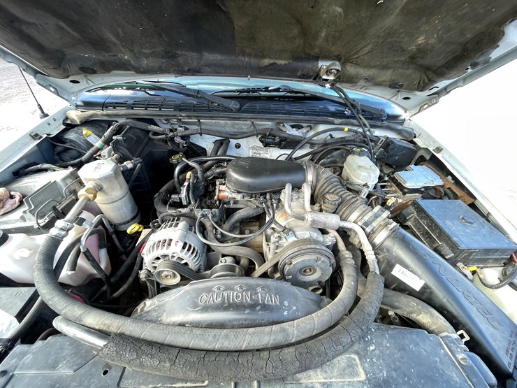 2002-chevrolet-s10-image-87