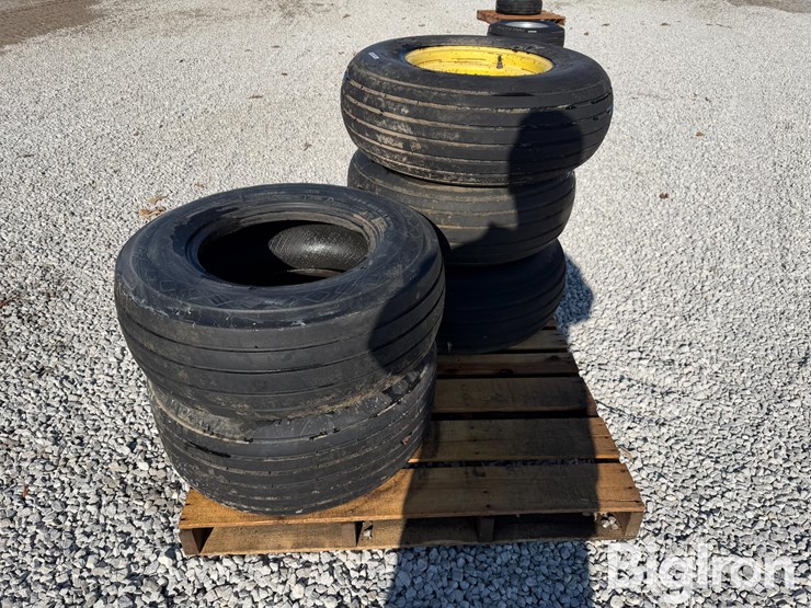 11l-15-tires-&-6-bolt-rims-image-2