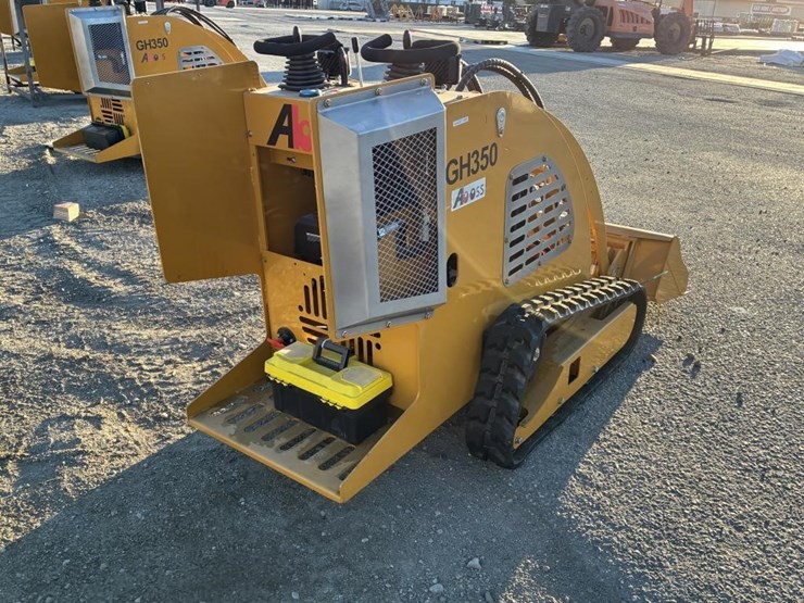 2025-aboss-gh350-skid-steertrack-loader-image-3