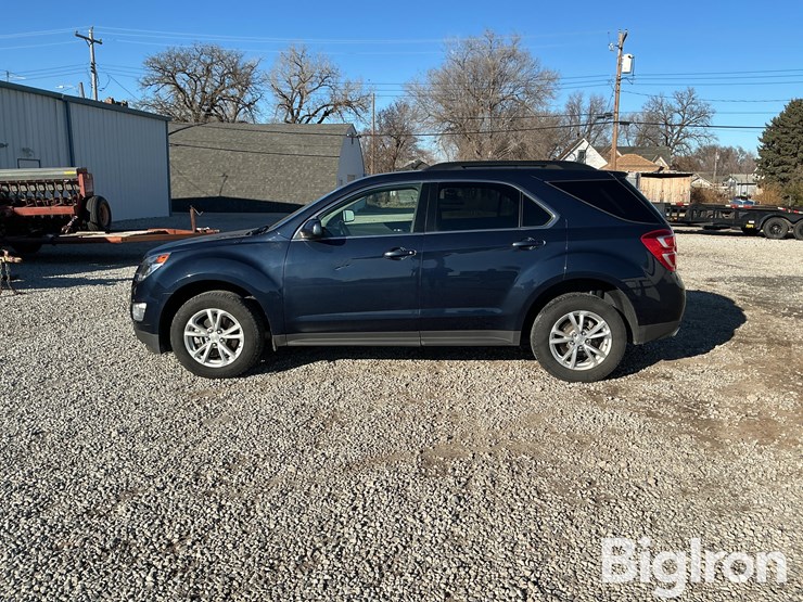 2016-chevrolet-equinox-lt-image-2