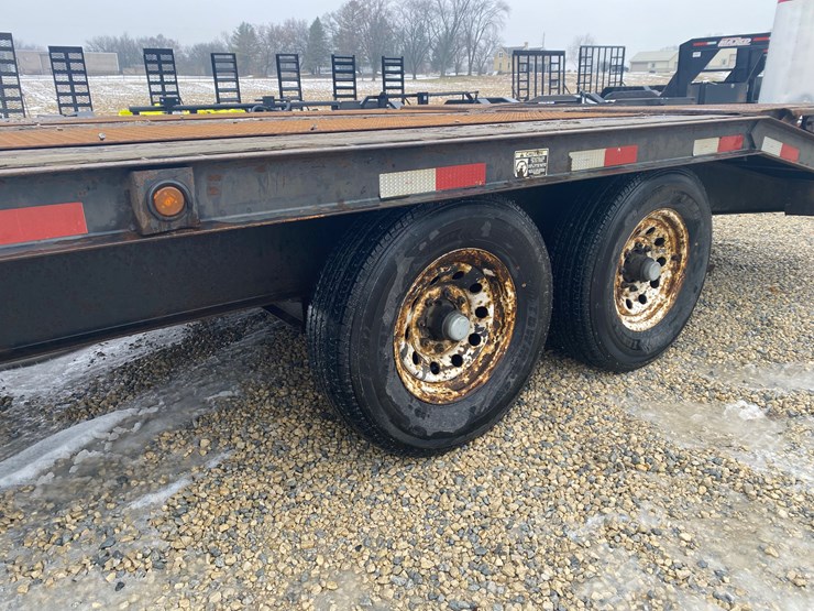 #362-•-2004-h-&-h-tandem-axle-equipment-trailer-(has-wi-title)-(helenville,-wi)-image-10
