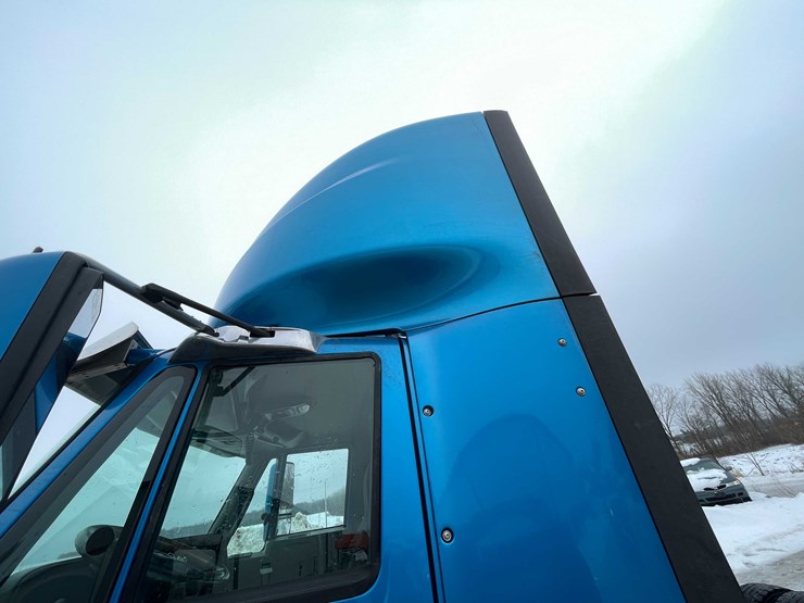 2014-international-prostar-image-60