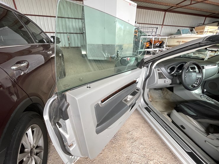 #108-•-2008-chrysler-sebring-(nm-title-in-delay)-image-15