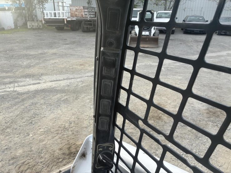 2018-bobcat-s570-image-17