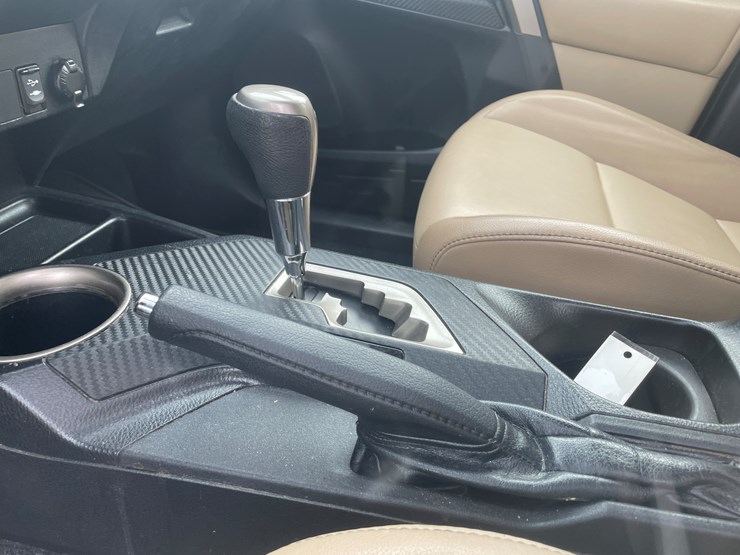 2013-toyota-rav4-image-50