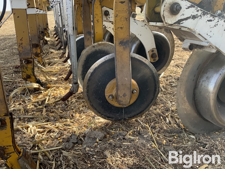 buffalo-8r30-3-pt-cultivator-image-18