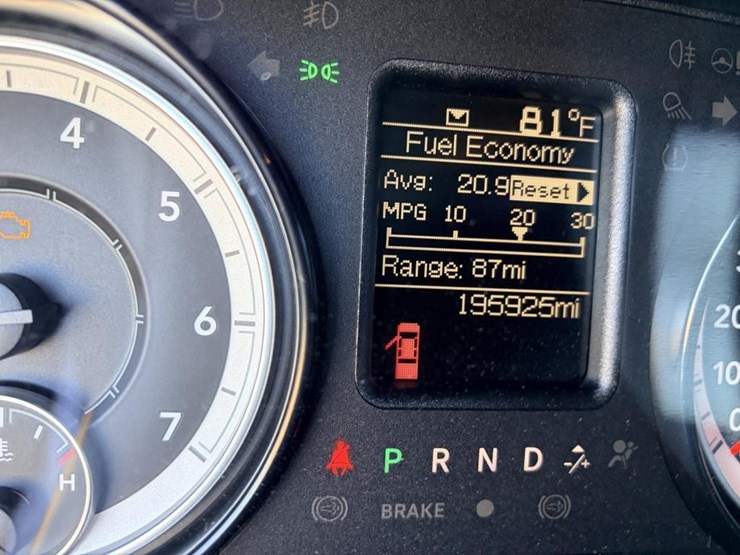 2017-dodge-1500-image-16