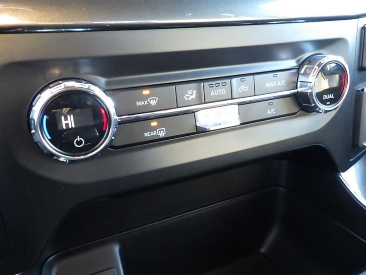 2021-ford-f150-image-24