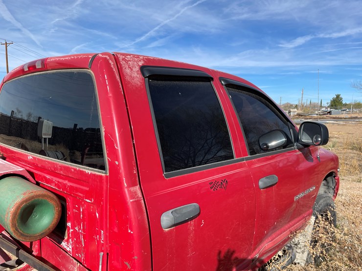 2004-dodge-3500-image-23