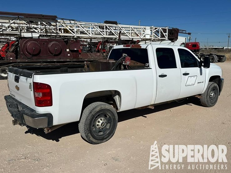 2013-chevrolet-2500hd-image-7