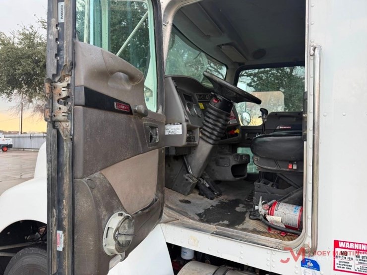 2018-kenworth-t370-image-17