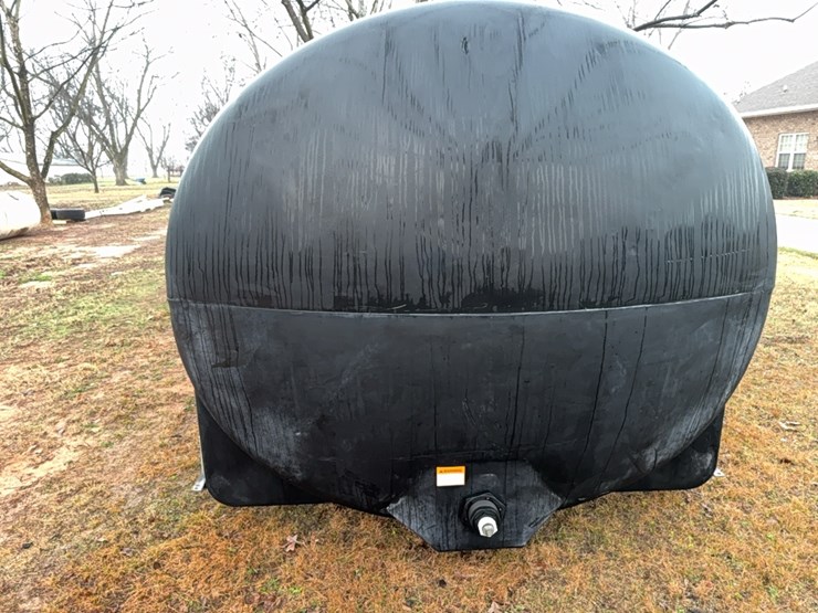 3235-gallon-black-poly-tank-with-straps---brand-new!!!-never-had-anything-in-it-and-has-been-inside-the-shed-since-bought-image-21