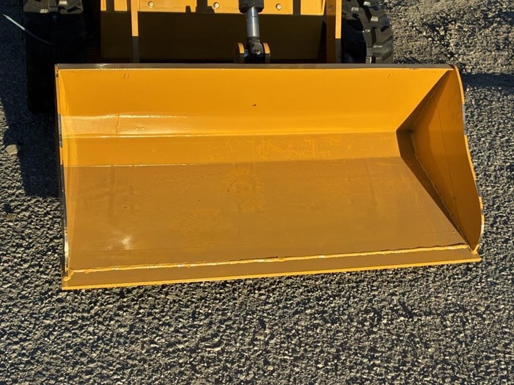 2025-aboss-gh350-skid-steertrack-loader-image-5