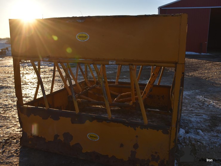 sioux-square-hay-max-feeder-image-4