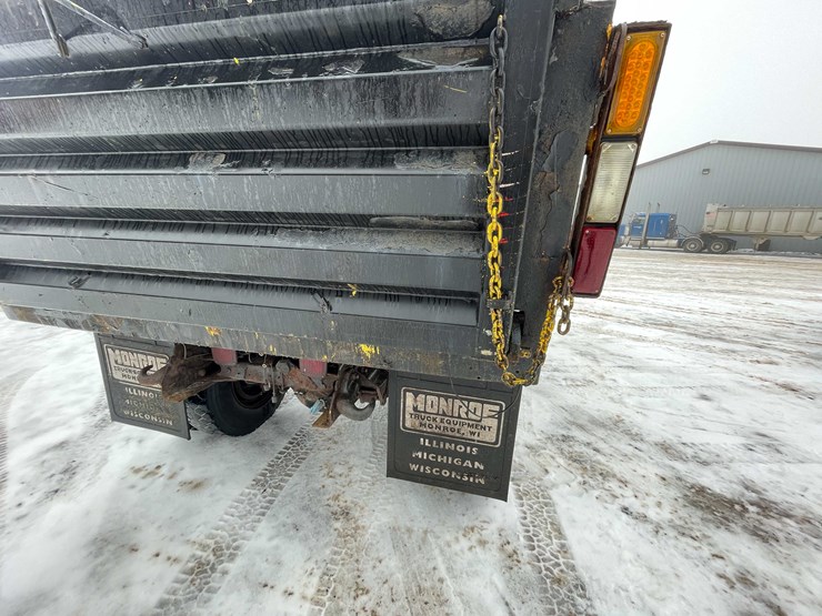 2004-caterpillar-c7-image-36