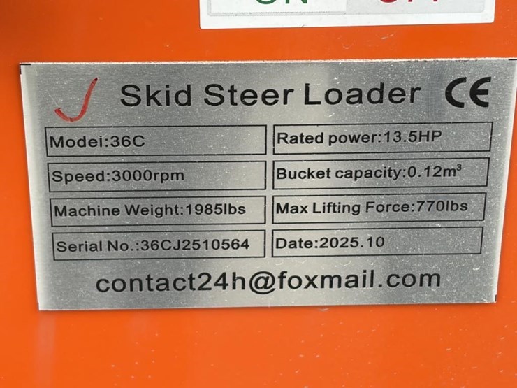 2025-sdlool-sl36c-skid-steertrack-loader-image-12